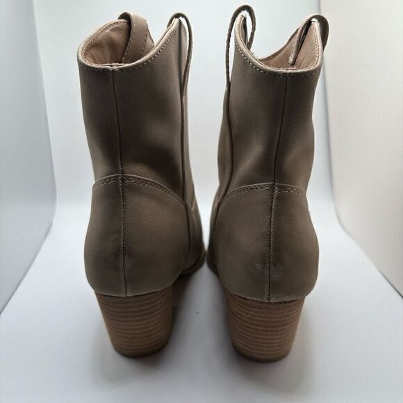 CUSHIONAIRE Women's Western boot with stitch detailing and Memory Foam padding 1 - Picture 4 of 8